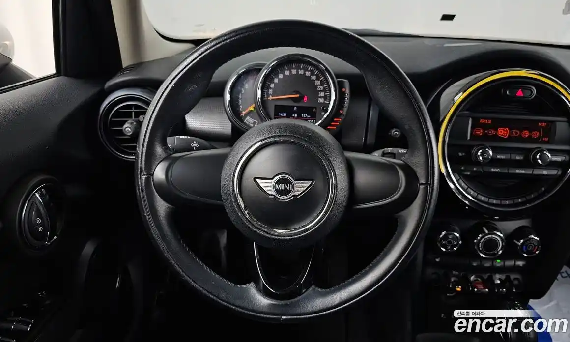 Mini Cooper 2016 1.5 автомат (гидро), фото 13