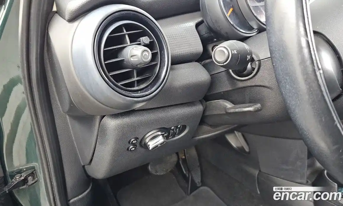 Mini Cooper 2016 1.5 автомат (гидро), фото 19