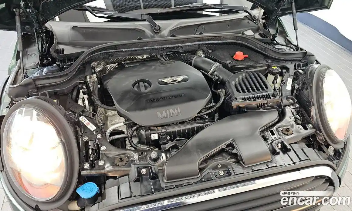 Mini Cooper 2016 1.5 автомат (гидро), фото 6