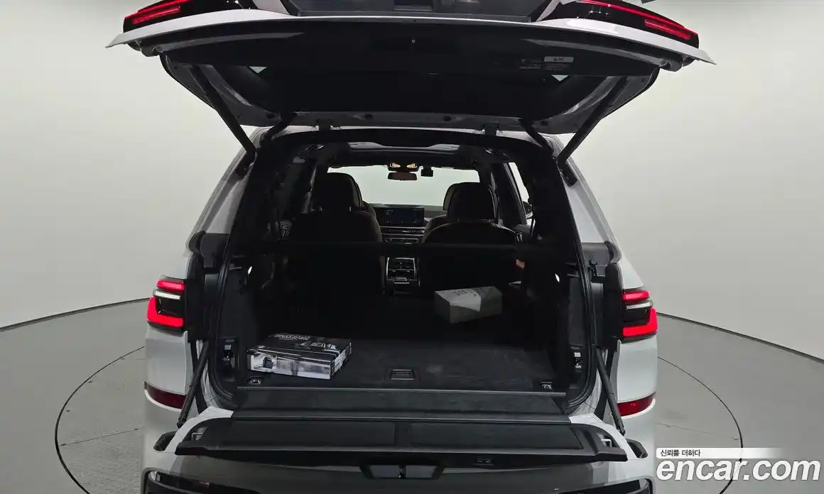 BMW X7 2025 3.0 автомат (гидро), фото 25