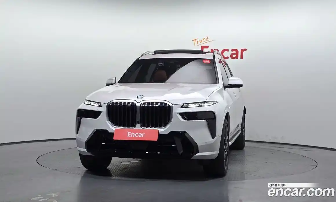 BMW X7 2025 3.0 автомат (гидро), фото 3