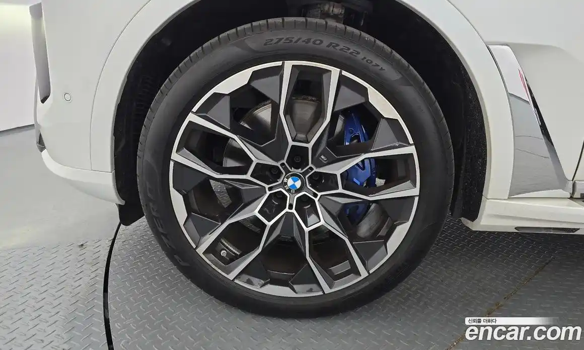BMW X7 2025 3.0 автомат (гидро), фото 5