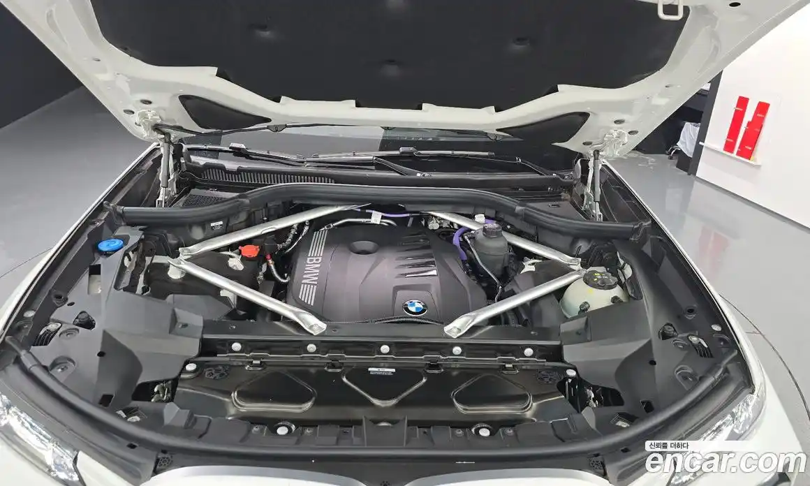 BMW X7 2025 3.0 автомат (гидро), фото 6