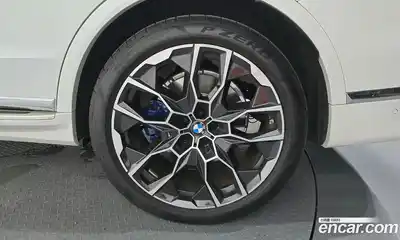 BMW X7 2025 3.0 автомат (гидро), миниатюра 7