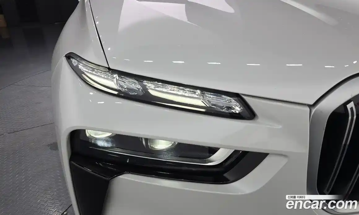 BMW X7 2025 3.0 автомат (гидро), фото 8