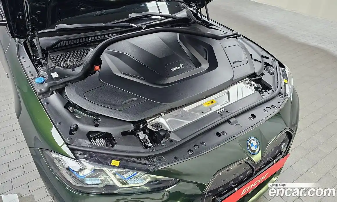 BMW i4 2022 0.2 автомат (гидро), фото 6
