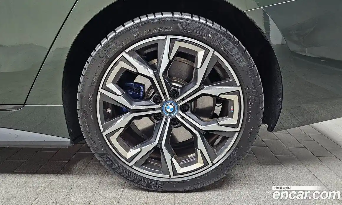 BMW i4 2022 0.2 автомат (гидро), фото 7
