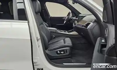 BMW X7 2024 3.0 автомат (гидро), миниатюра 11