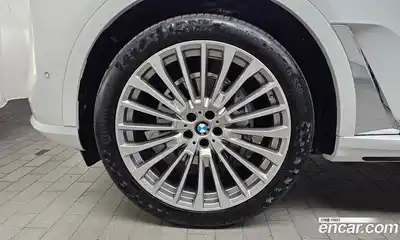 BMW X7 2024 3.0 автомат (гидро), миниатюра 5