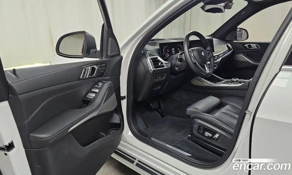 BMW X7 2024 3.0 автомат (гидро), фото 10