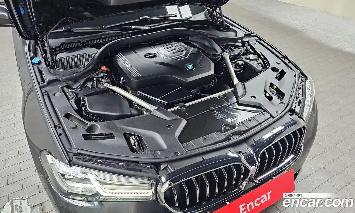 BMW 5 серия 2020 2.0 автомат (гидро), фото 6