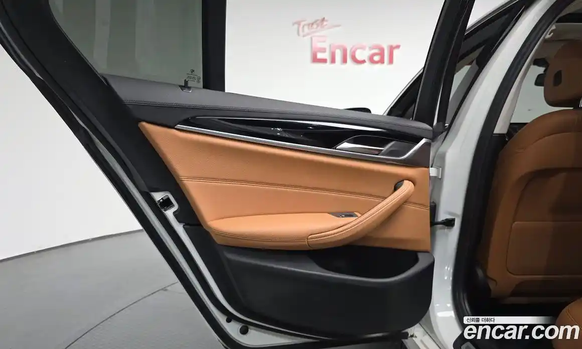 BMW 5 серия 2019 2.0 автомат (гидро), фото 14
