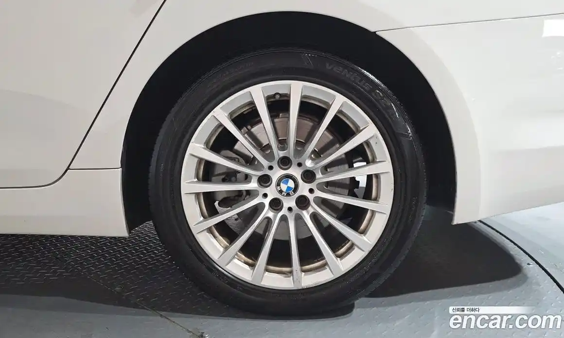 BMW 5 серия 2019 2.0 автомат (гидро), фото 6