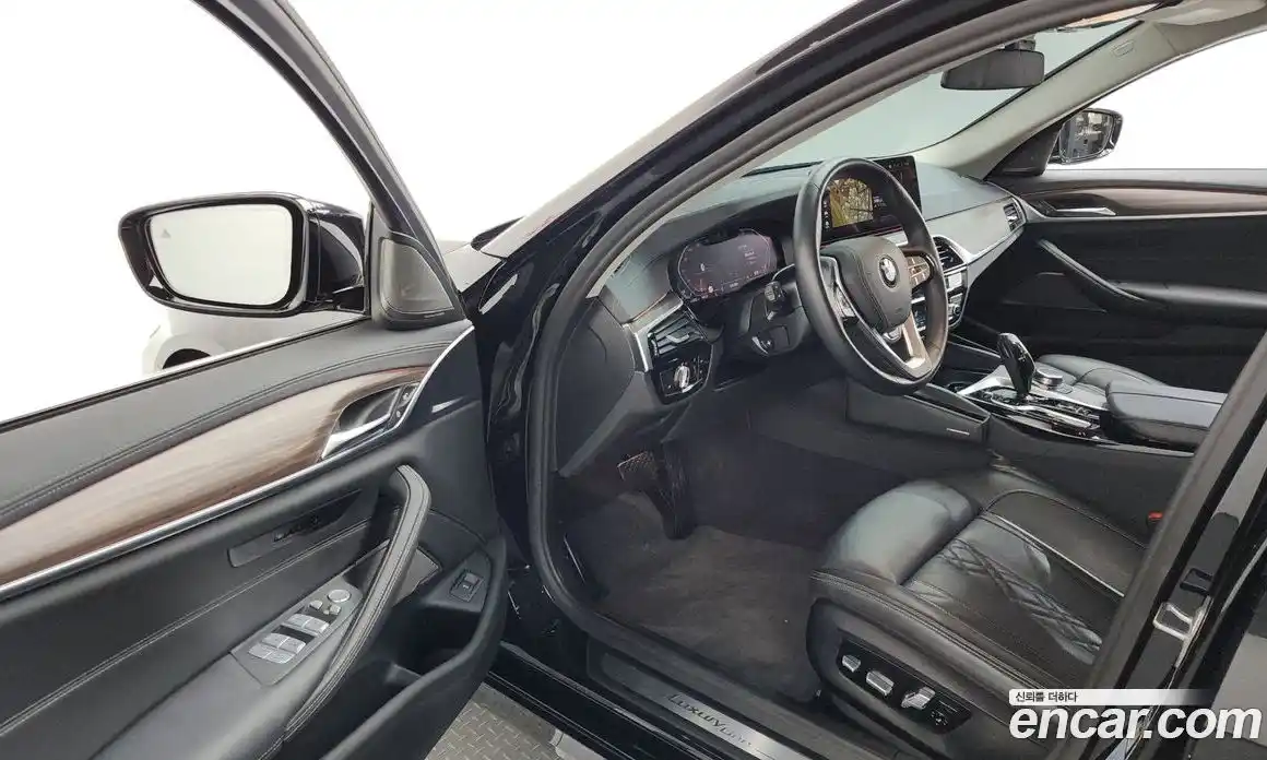 BMW 5 серия 2022 2.0 автомат (гидро), фото 13