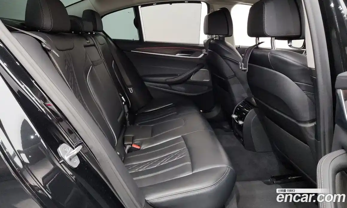 BMW 5 серия 2022 2.0 автомат (гидро), фото 17