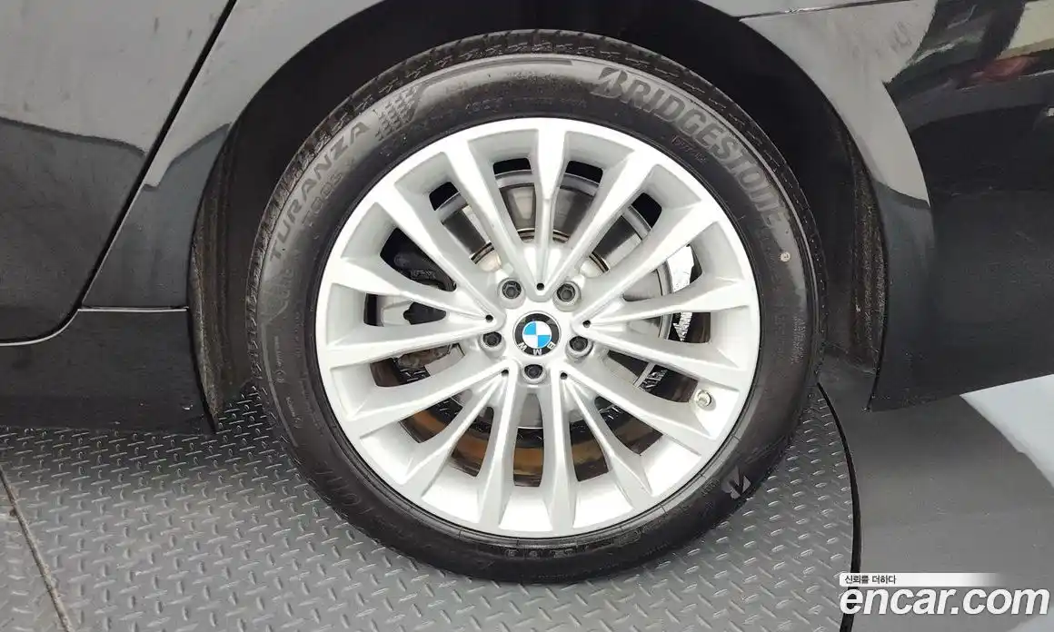 BMW 5 серия 2022 2.0 автомат (гидро), фото 7