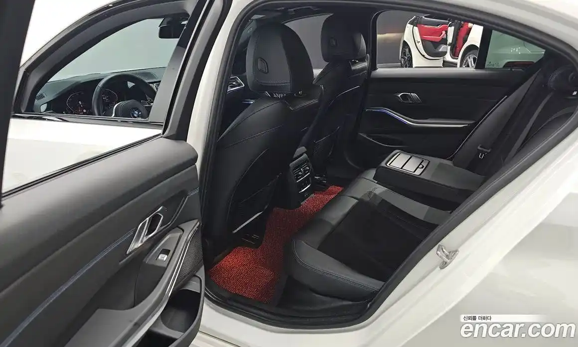 BMW 3 серия 2021 2.0 автомат (гидро), фото 17
