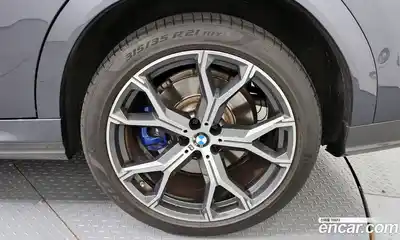 BMW X6 2021 3.0 автомат (гидро), миниатюра 7