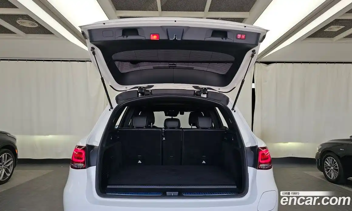 Mercedes-Benz GLC-Class 2021 2.0 гидро, фото 26 Mercedes-Benz GLC-Class 2021 2.0 гидро, фото 26