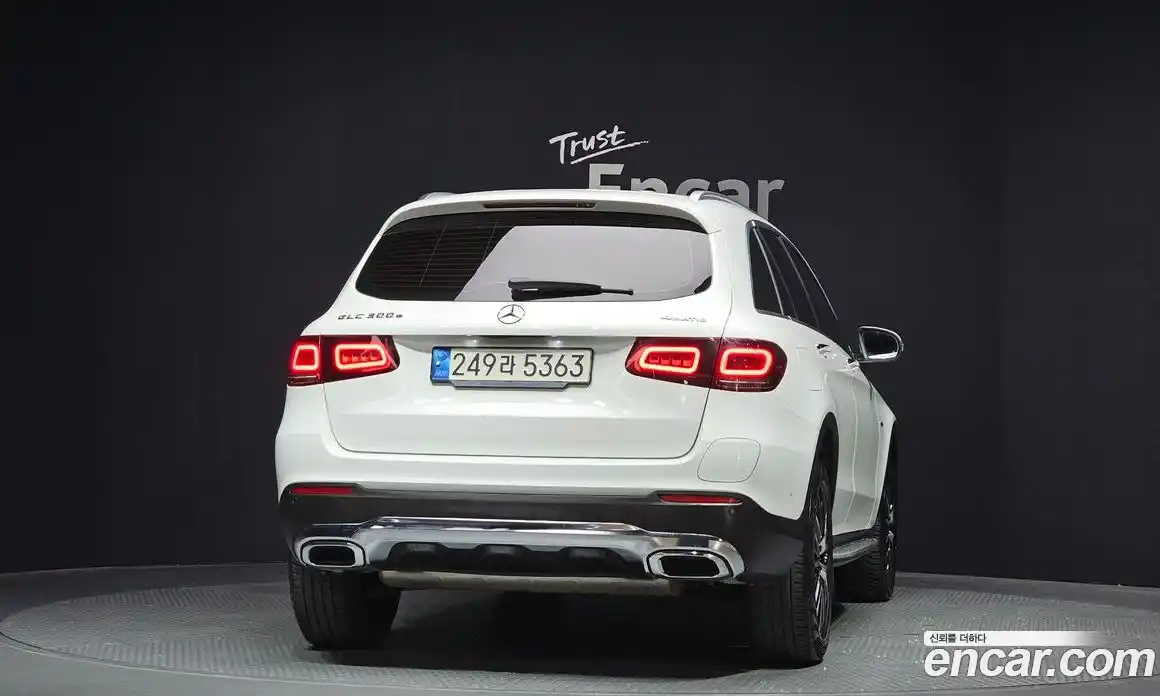 Mercedes-Benz GLC-Class 2021 2.0 гидро, фото 4 Mercedes-Benz GLC-Class 2021 2.0 гидро, фото 4