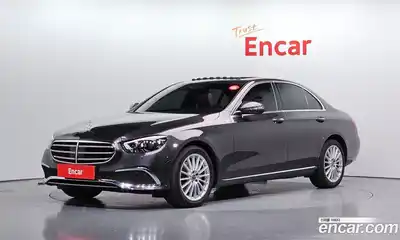 Mercedes-Benz E-Class, 2021, 70 962 км