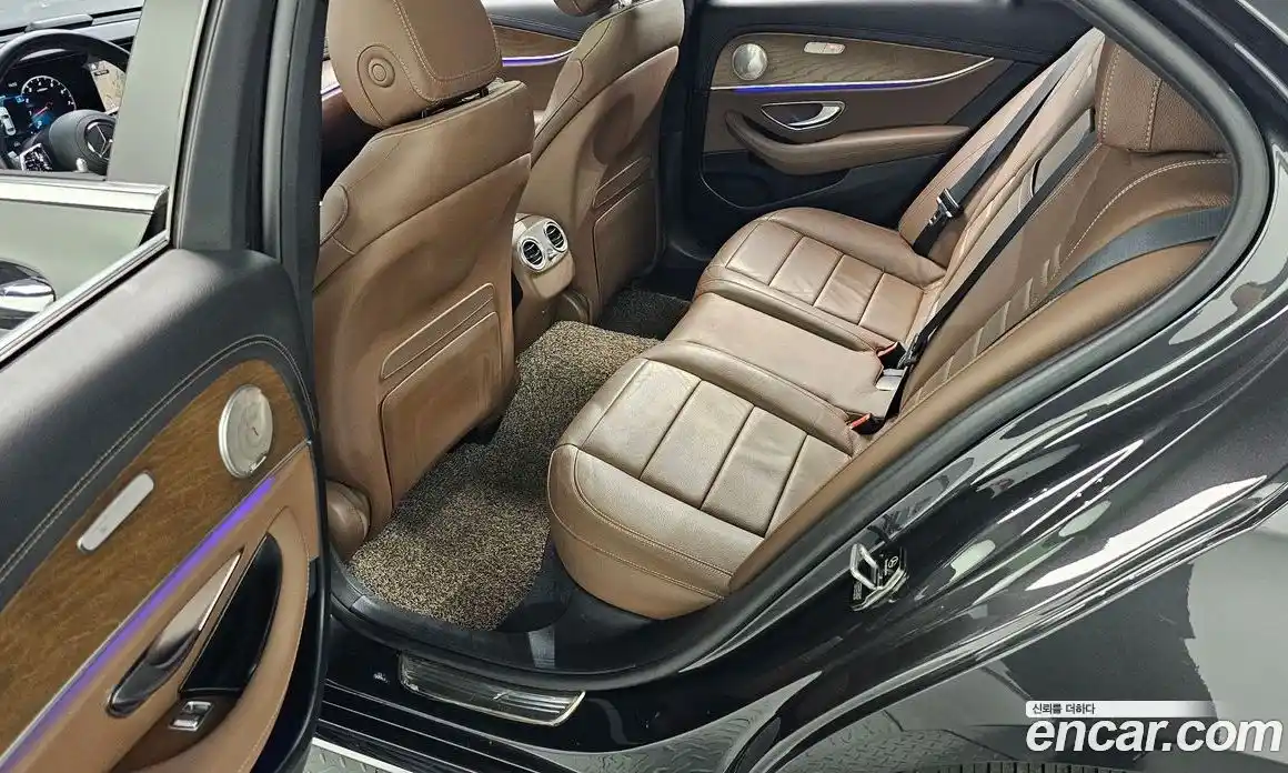 Mercedes-Benz E-Class 2021 2.0 автомат (гидро), фото 18