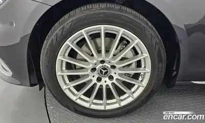 Mercedes-Benz E-Class 2021 2.0 автомат (гидро), миниатюра 5