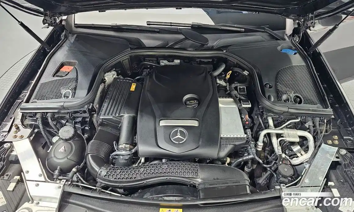 Mercedes-Benz E-Class 2021 2.0 автомат (гидро), фото 6