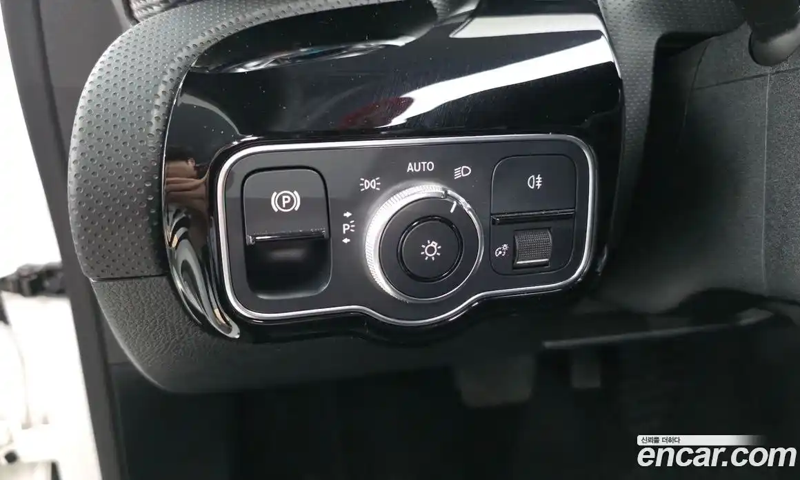 Mercedes-Benz A-Class 2021 2.0 гидро, фото 25