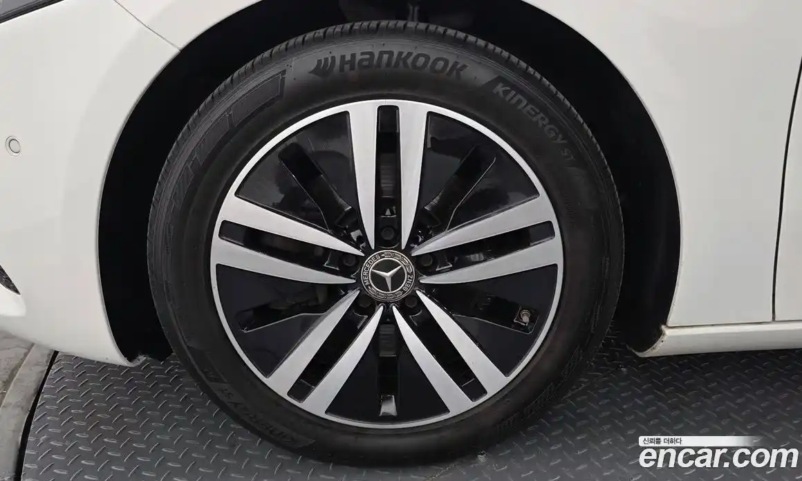 Mercedes-Benz A-Class 2021 2.0 гидро, фото 5