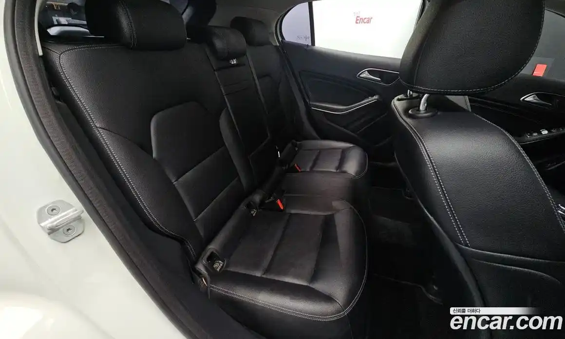 Mercedes-Benz GLA-Class 2016 2.1 гидро, фото 17 Mercedes-Benz GLA-Class 2016 2.1 гидро, фото 17