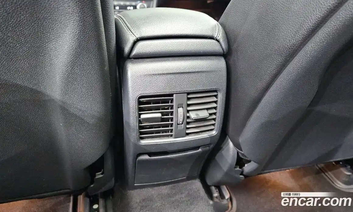 Mercedes-Benz GLA-Class 2016 2.1 гидро, фото 31 Mercedes-Benz GLA-Class 2016 2.1 гидро, фото 31