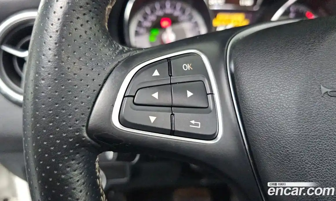 Mercedes-Benz GLA-Class 2016 2.1 гидро, фото 32 Mercedes-Benz GLA-Class 2016 2.1 гидро, фото 32