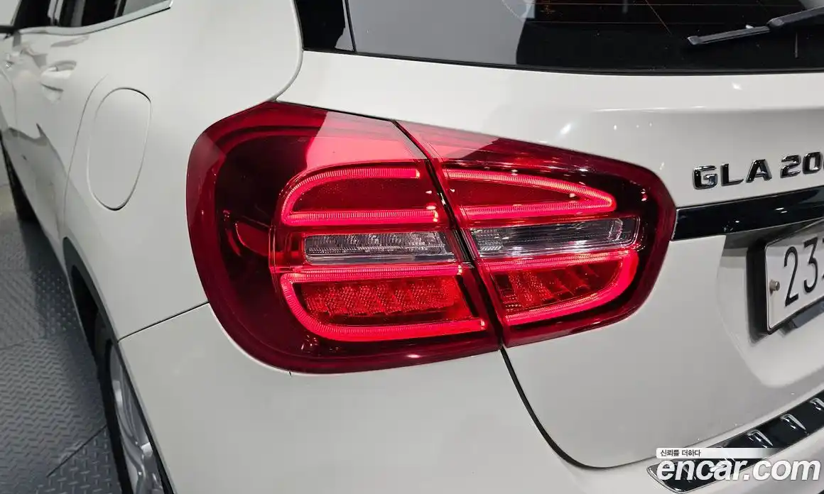 Mercedes-Benz GLA-Class 2016 2.1 гидро, фото 9 Mercedes-Benz GLA-Class 2016 2.1 гидро, фото 9