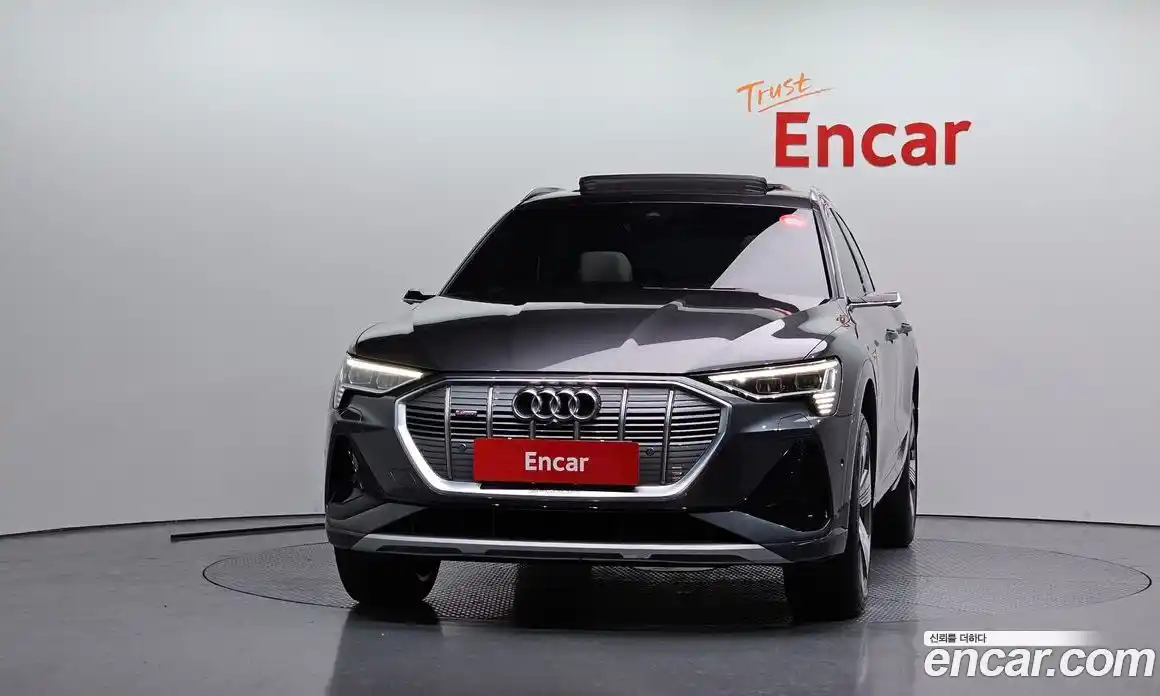Audi e-tron 2021 0.2 автомат (гидро), фото 3