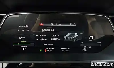 Audi e-tron 2021 0.2 автомат (гидро), миниатюра 8