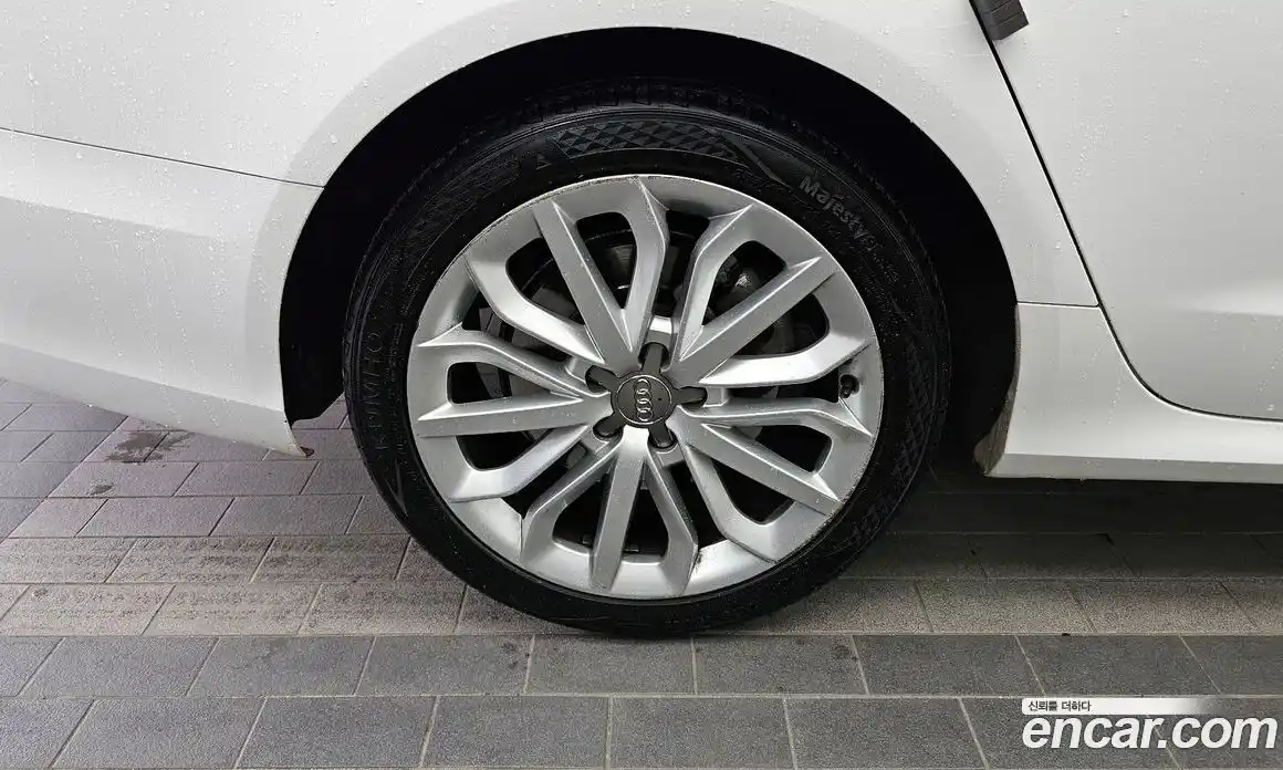 Audi A6 2014 3.0 автомат (гидро), фото 5