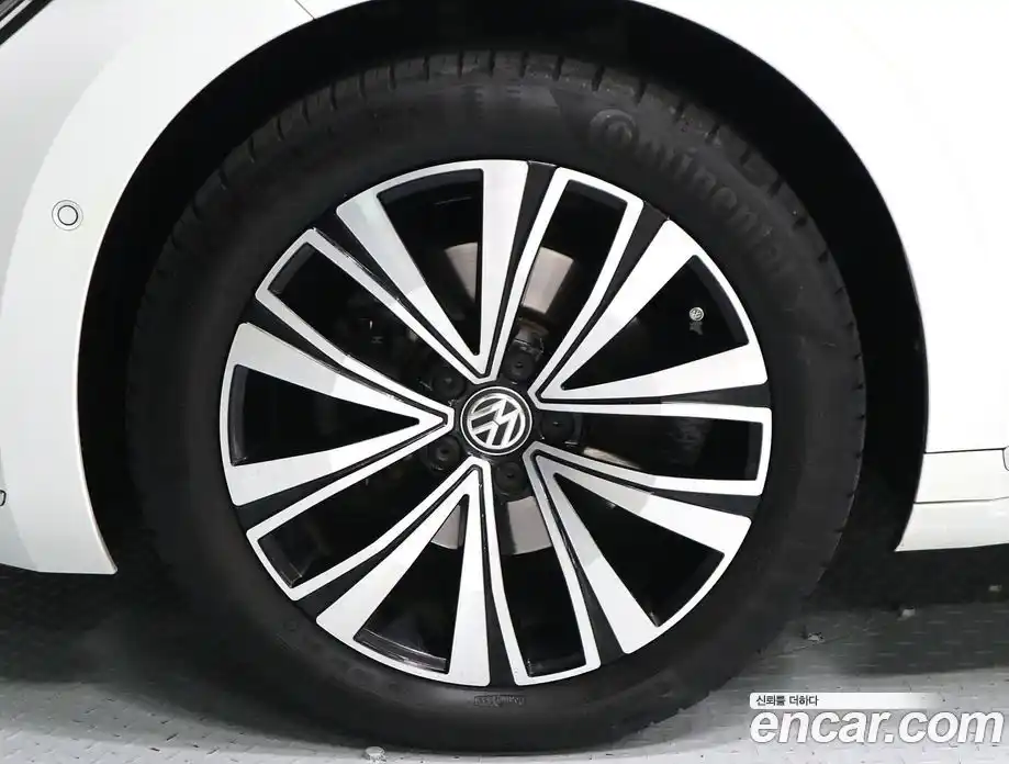 Volkswagen Arteon 2019 2.0 автомат (гидро), фото 16