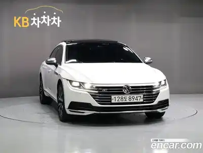 Volkswagen Arteon 2019 2.0 автомат (гидро), миниатюра 2
