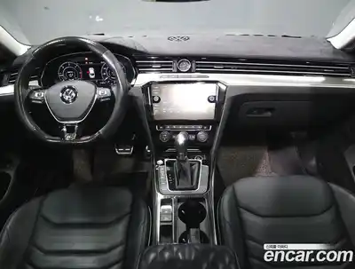 Volkswagen Arteon 2019 2.0 автомат (гидро), миниатюра 5