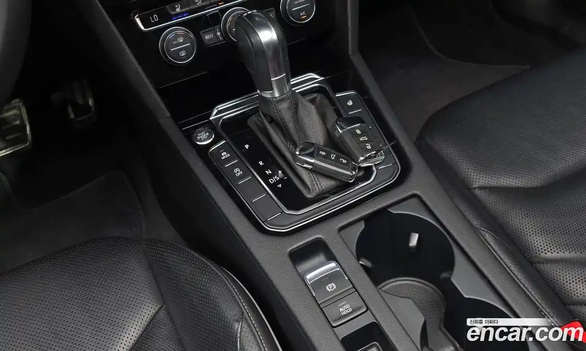 Volkswagen Arteon 2019 2.0 автомат (гидро), фото 12