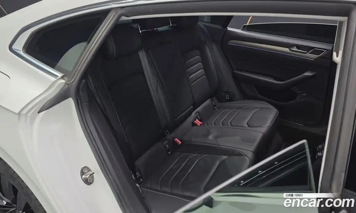 Volkswagen Arteon 2019 2.0 автомат (гидро), фото 16