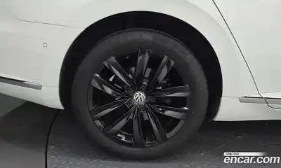 Volkswagen Arteon 2019 2.0 автомат (гидро), миниатюра 5