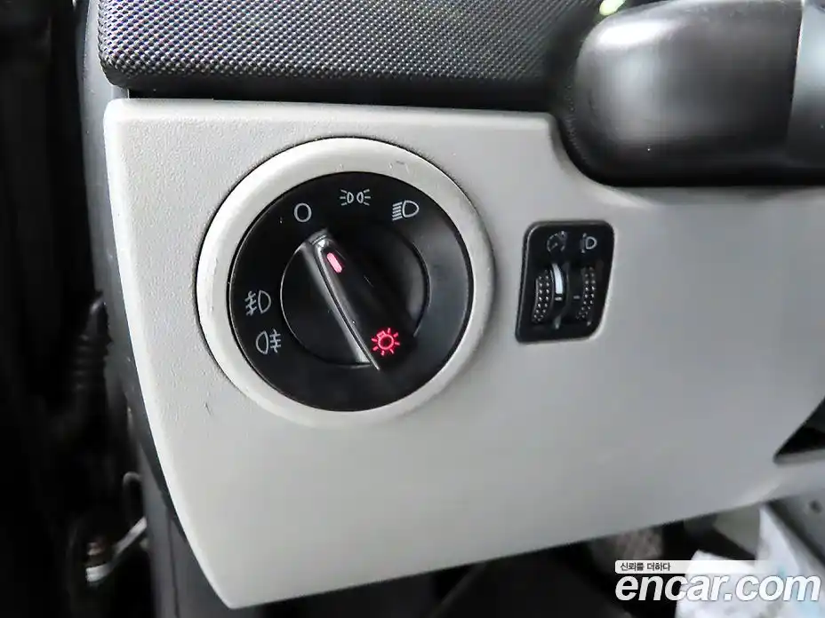 Volkswagen Beatle 2002 2.0 автомат (гидро), фото 14