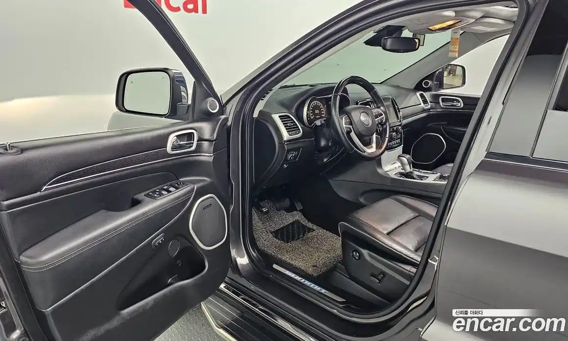 Jeep Cherokee 2021 3.6 автомат (гидро), фото 16