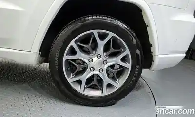 Jeep Cherokee 2019 3.0 автомат (гидро), миниатюра 7