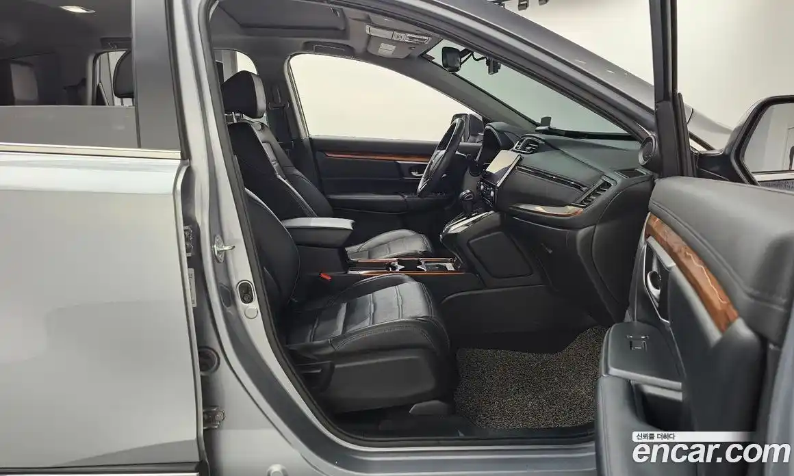 Honda CR-V 2021 1.5 автомат (гидро), фото 16