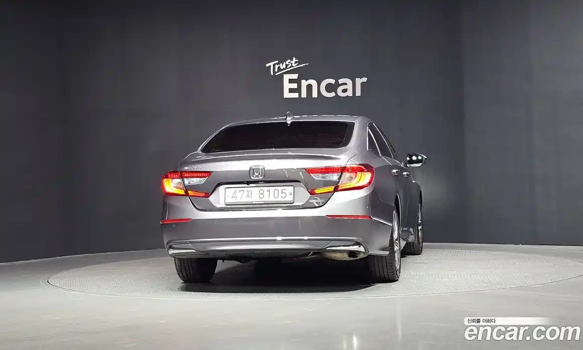 Honda Accord 2018 2.0 автомат (гидро), фото 4