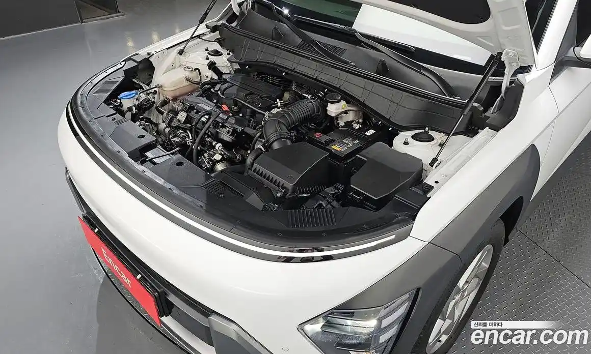 Hyundai Kona 2023 1.6 автомат (гидро), фото 6