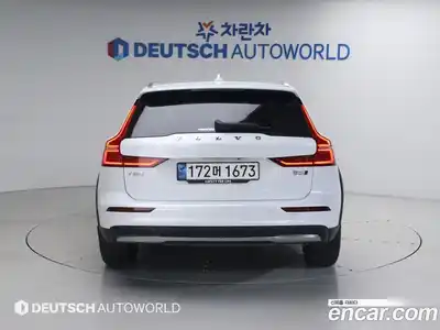 Volvo V60 2023 2.0 автомат (гидро), миниатюра 4